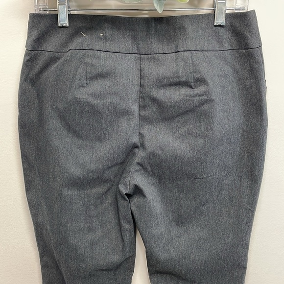 NWOT Fabulously Slimming Perfect Stretch By Chico’s Charcoal Pull On Pants 6P - Picture 5 of 16